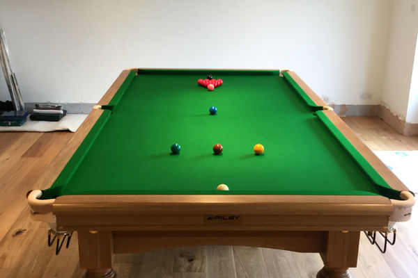 Riley American pool table